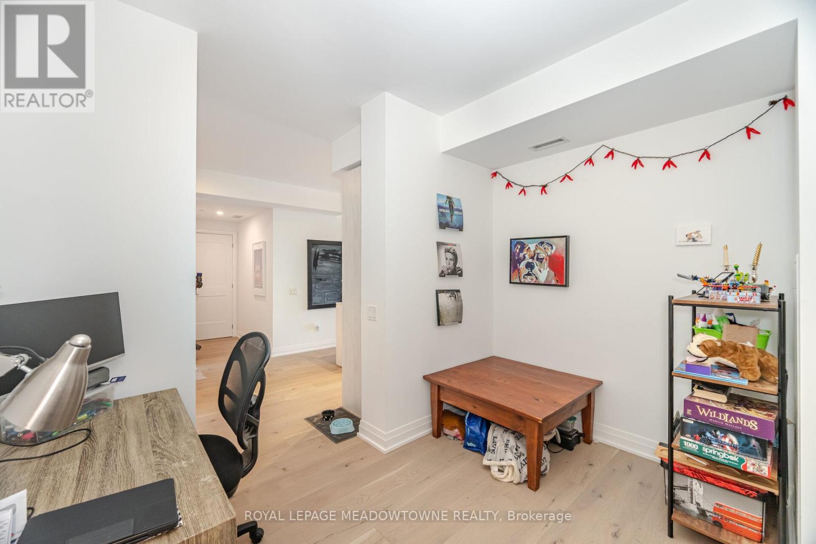 Photo 47 of 307 21 Park Street E, Mississauga ON