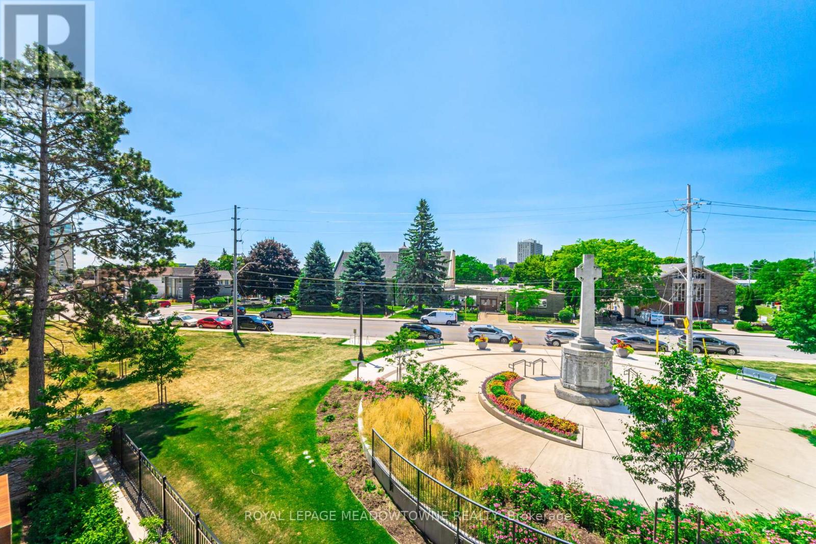 Photo 50 of 307 21 Park Street E, Mississauga ON