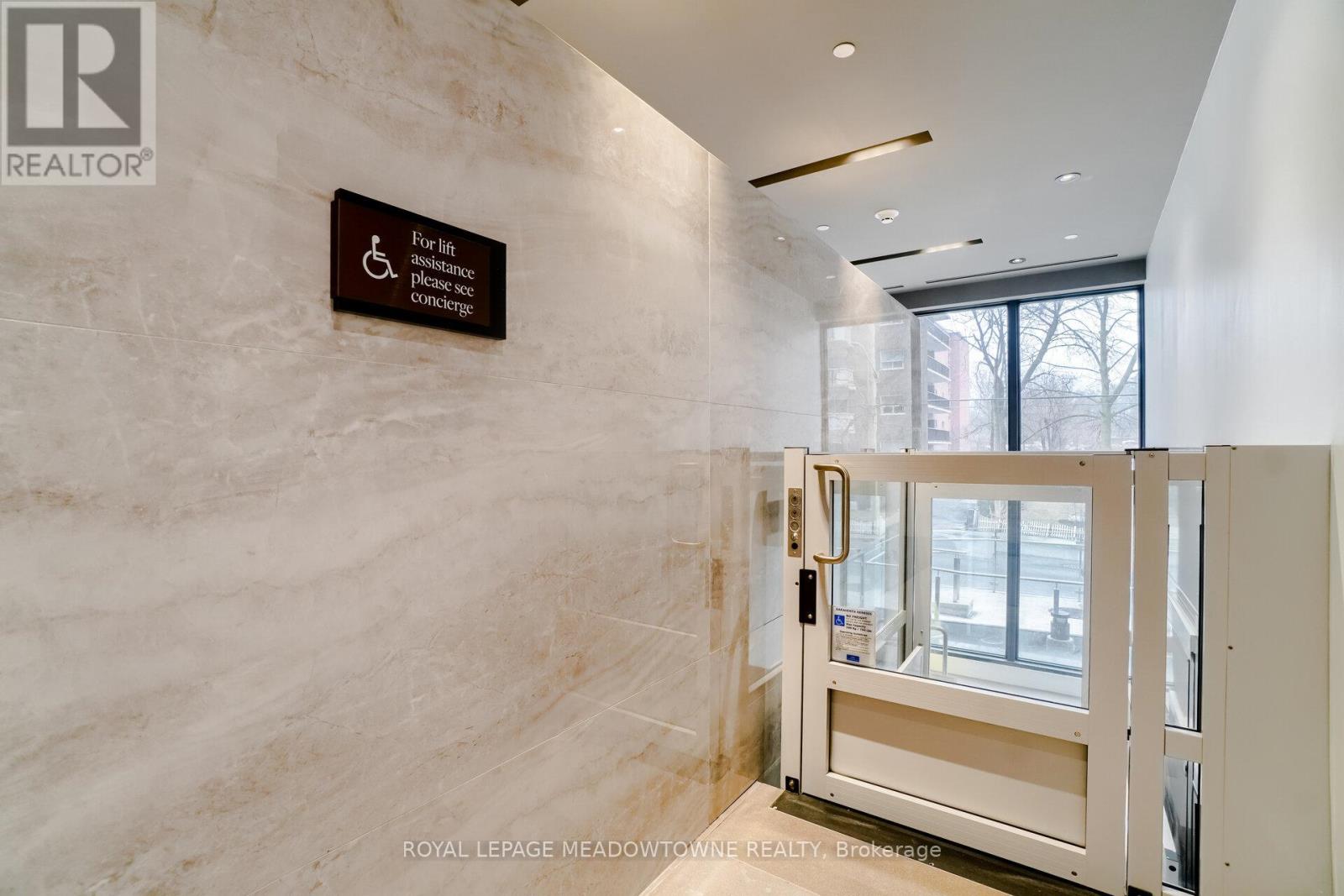 Photo 31 of 307 21 Park Street E, Mississauga ON