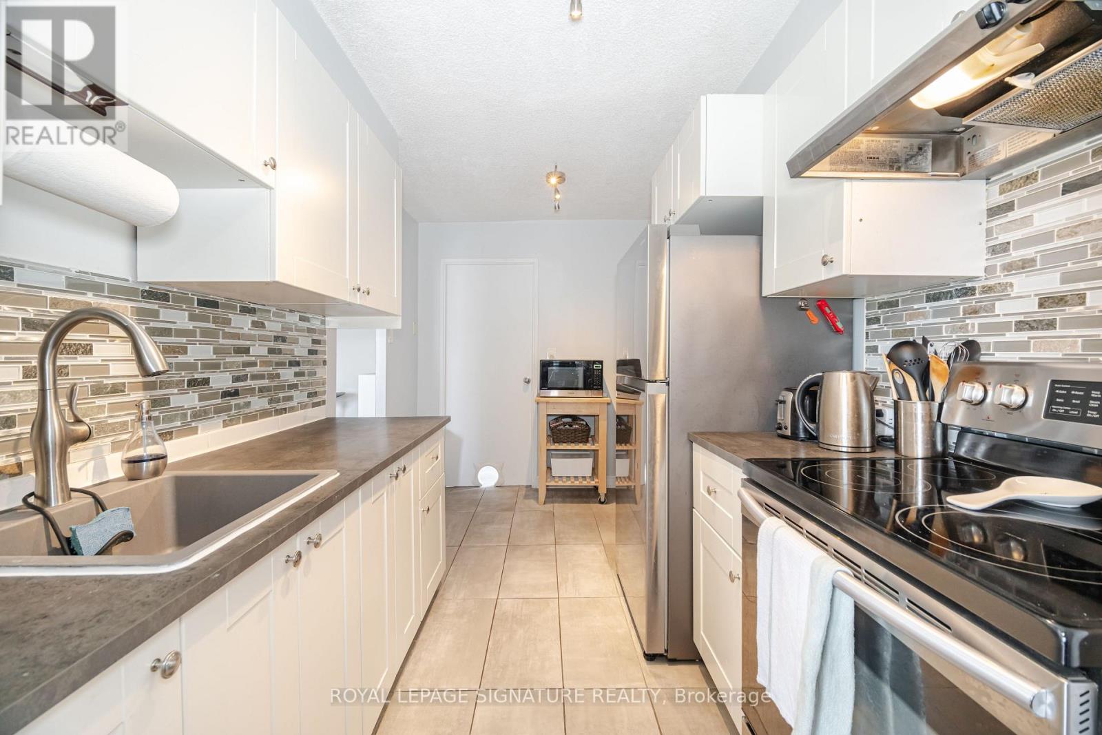 Photo 6 of 1003 3170 Kirwin Avenue, Mississauga ON