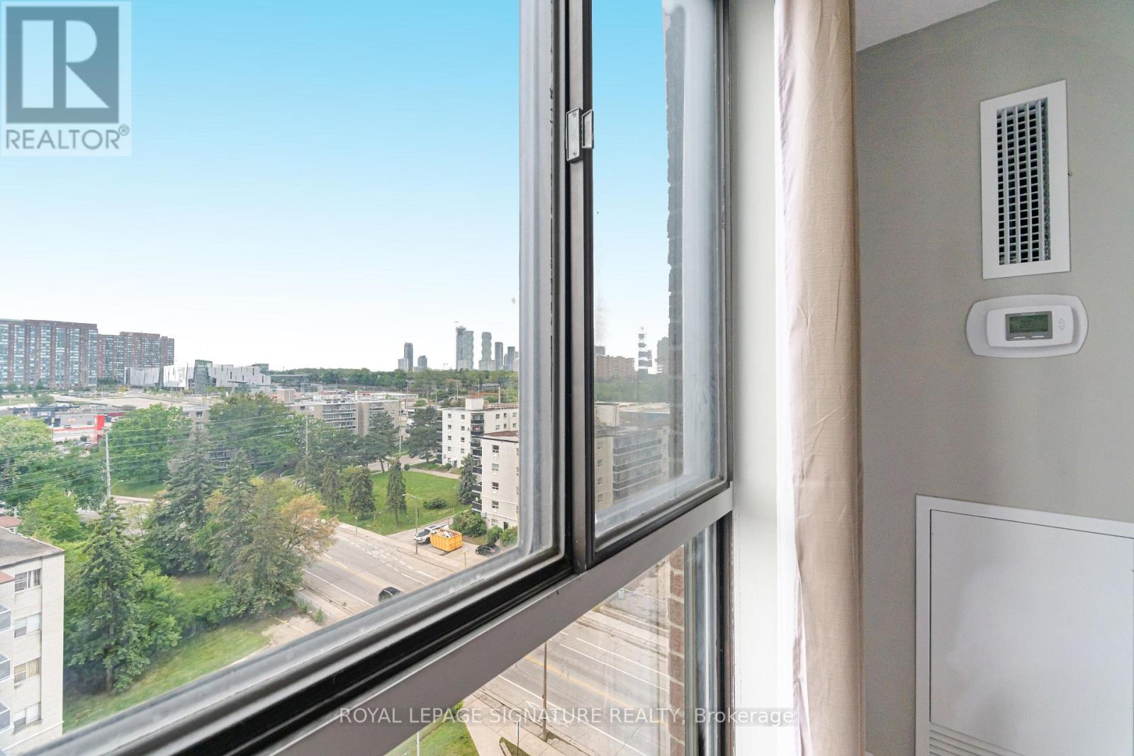 Photo 35 of 1003 3170 Kirwin Avenue, Mississauga ON