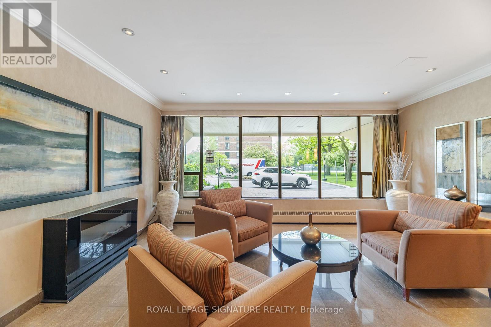 Photo 25 of 1003 3170 Kirwin Avenue, Mississauga ON