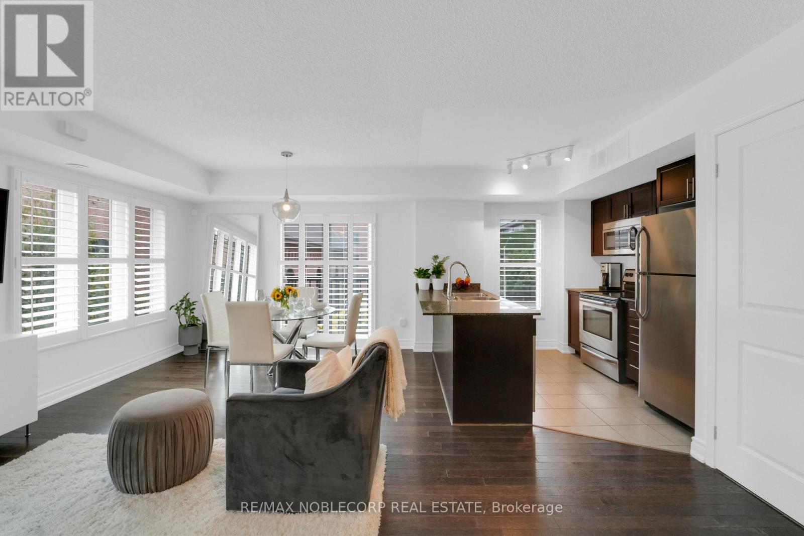 Photo 5 of 239 13 Foundry Avenue, Toronto ON
