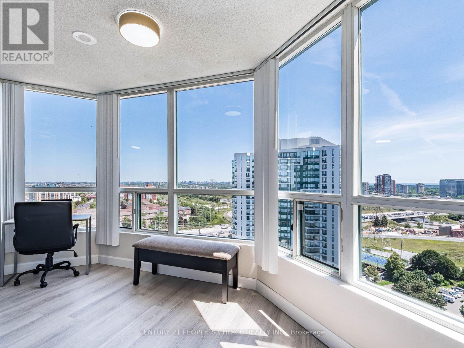 Photo 2 of 1805 4470 Tucana Court, Mississauga ON
