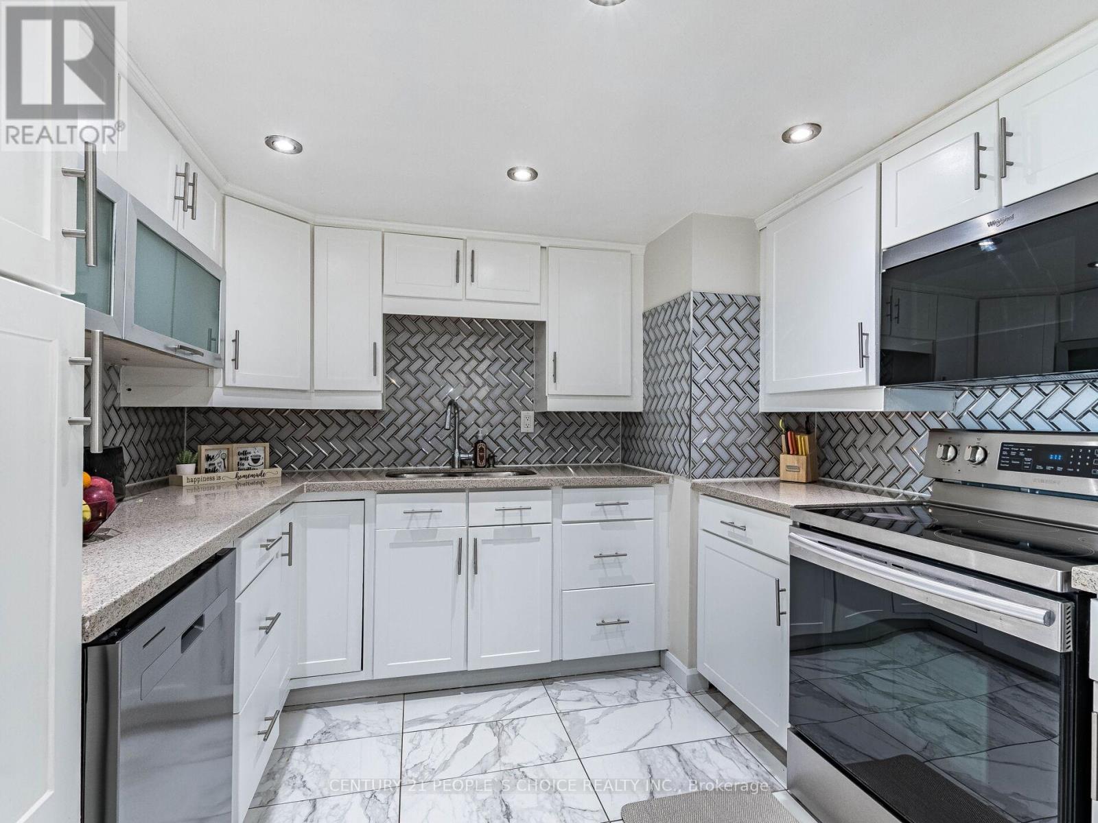 Photo 6 of 1805 4470 Tucana Court, Mississauga ON