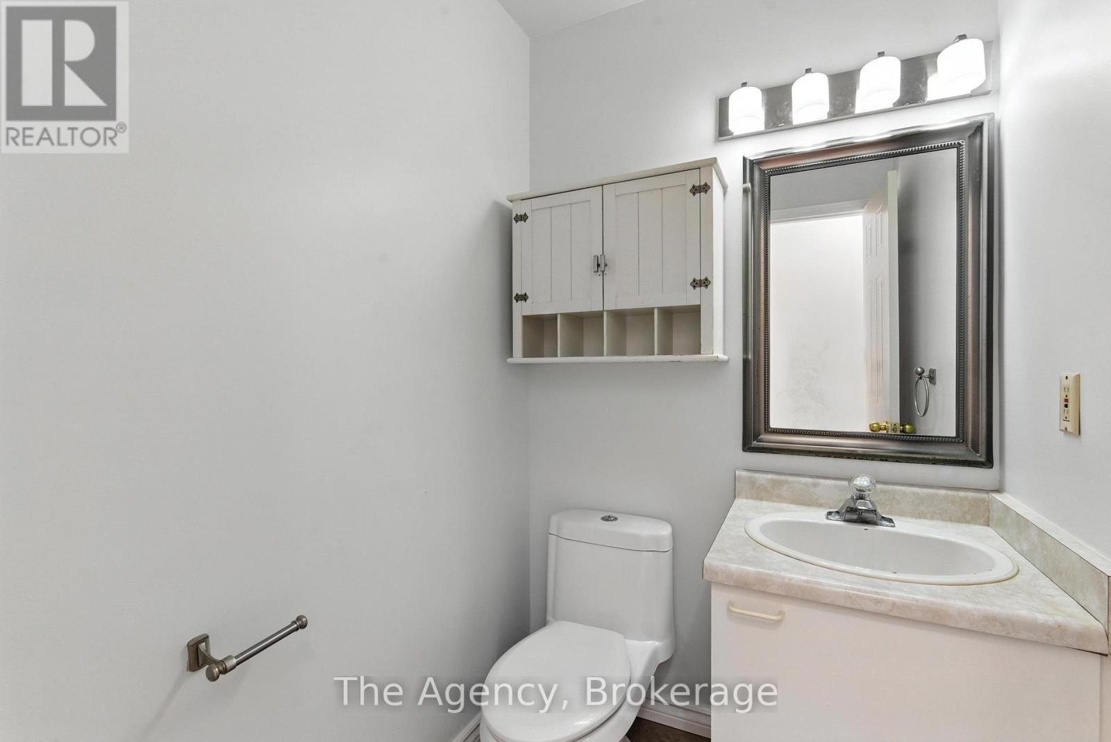 Photo 10 of 44 65 Dorchester Boulevard, St Catharines ON