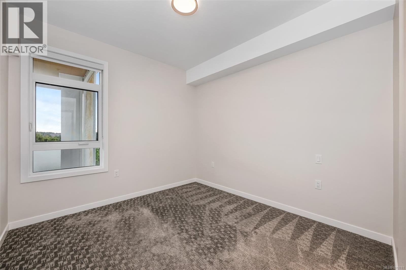 Photo 15 of 603 881 Short St, Saanich BC