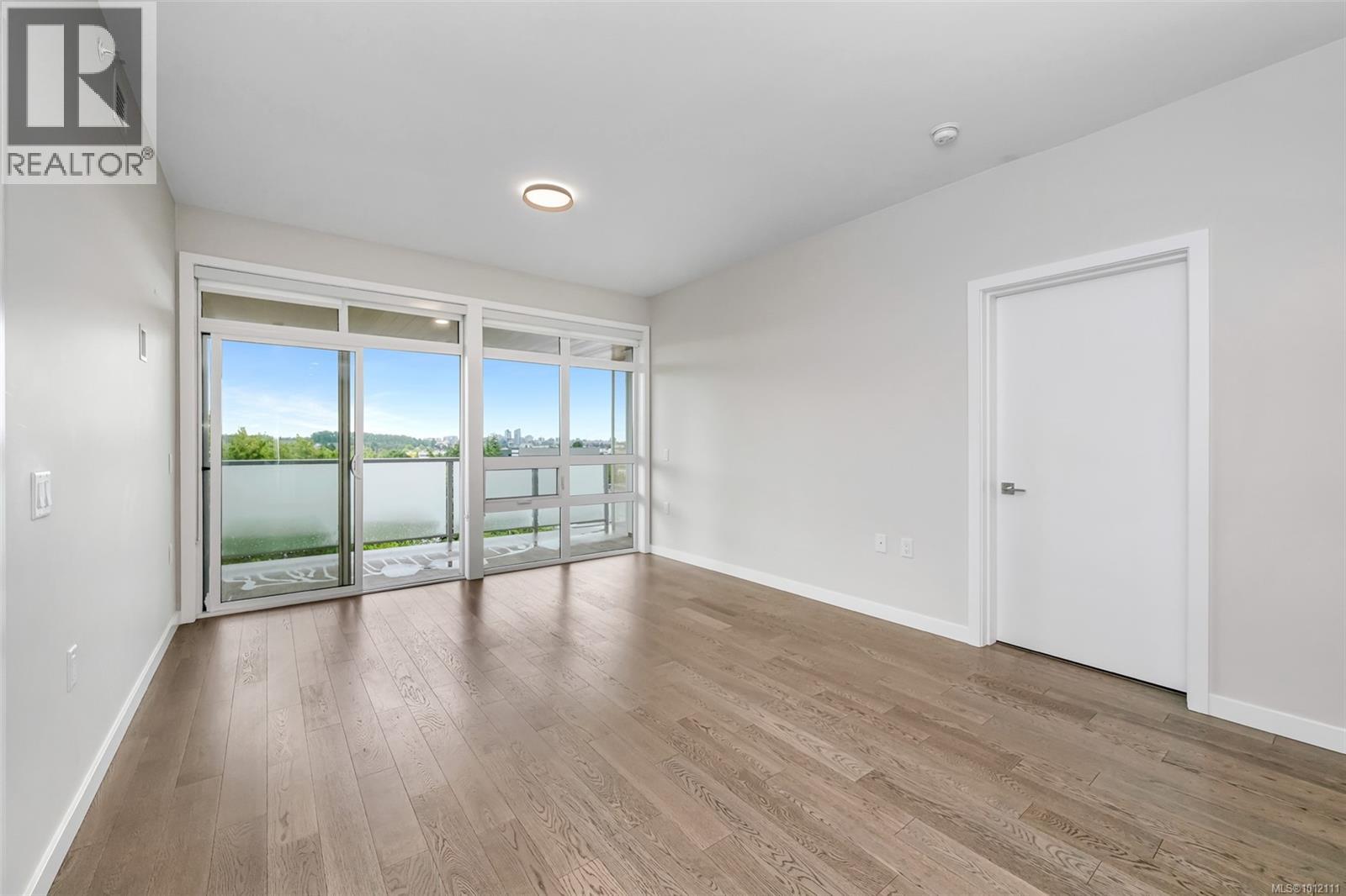 Photo 26 of 603 881 Short St, Saanich BC