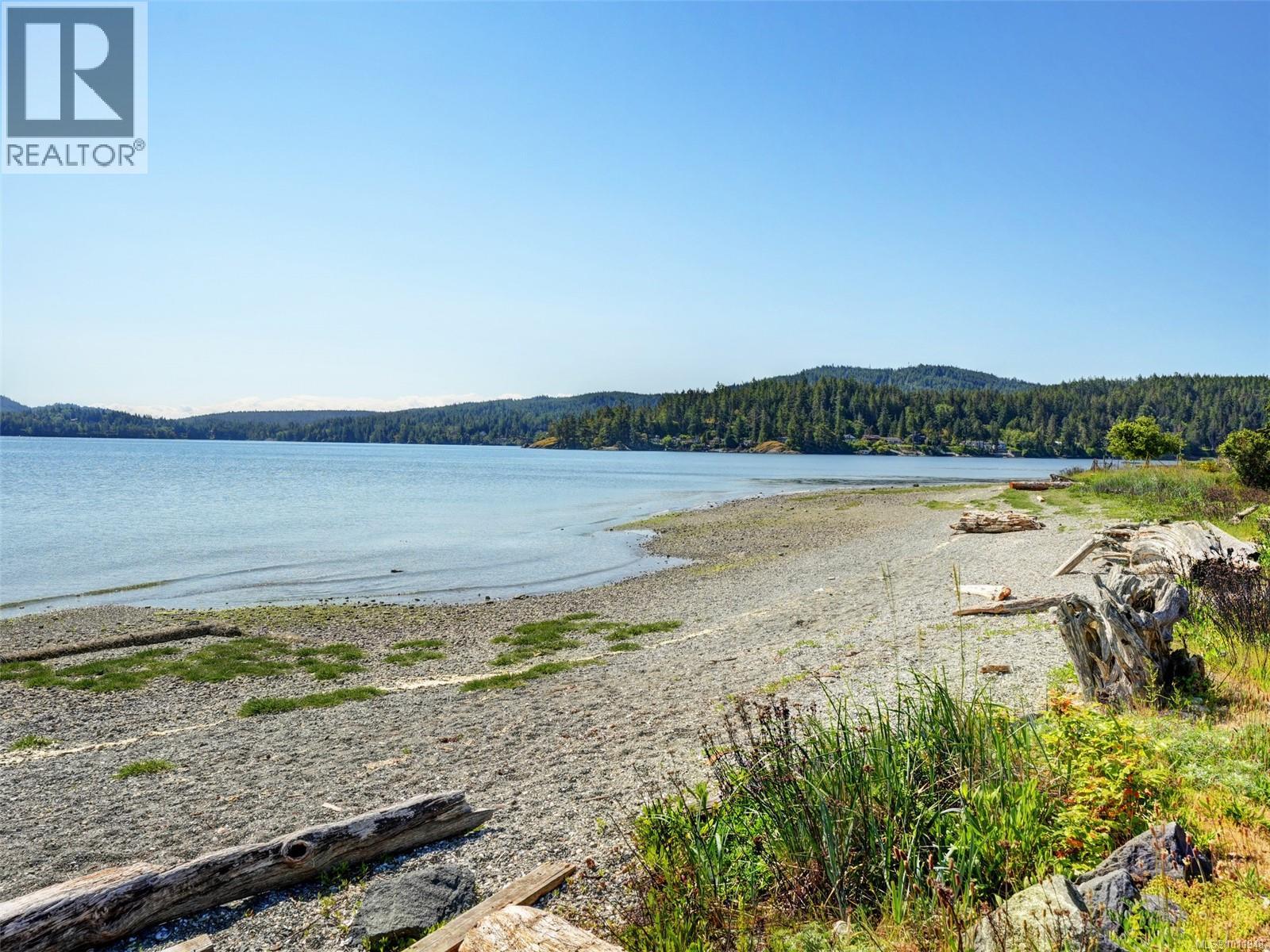 5 6110 Seabroom Road, Sooke