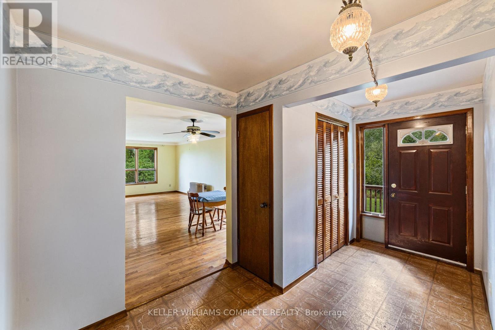 Photo 7 of 1744 6th Con Road W, Hamilton ON