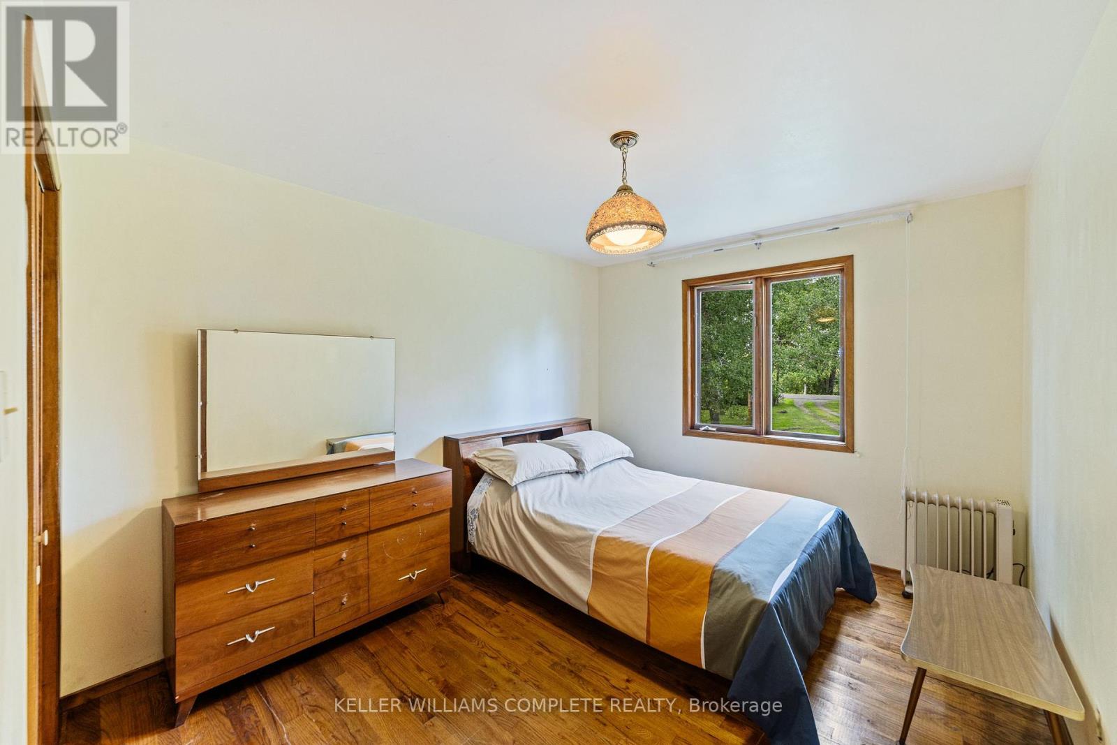 Photo 14 of 1744 6th Con Road W, Hamilton ON