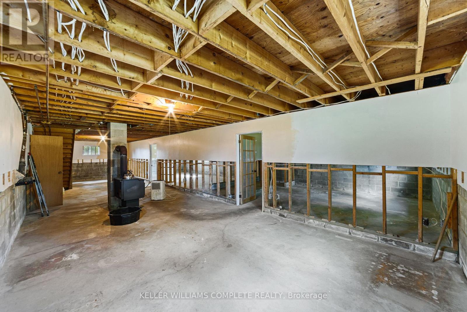 Photo 2 of 1744 6th Con Road W, Hamilton ON