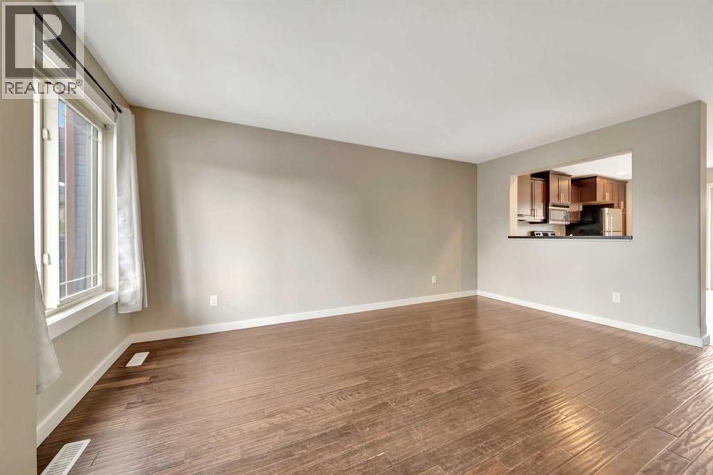 Photo 2 of 3 4260 41 Street, Lloydminster SK