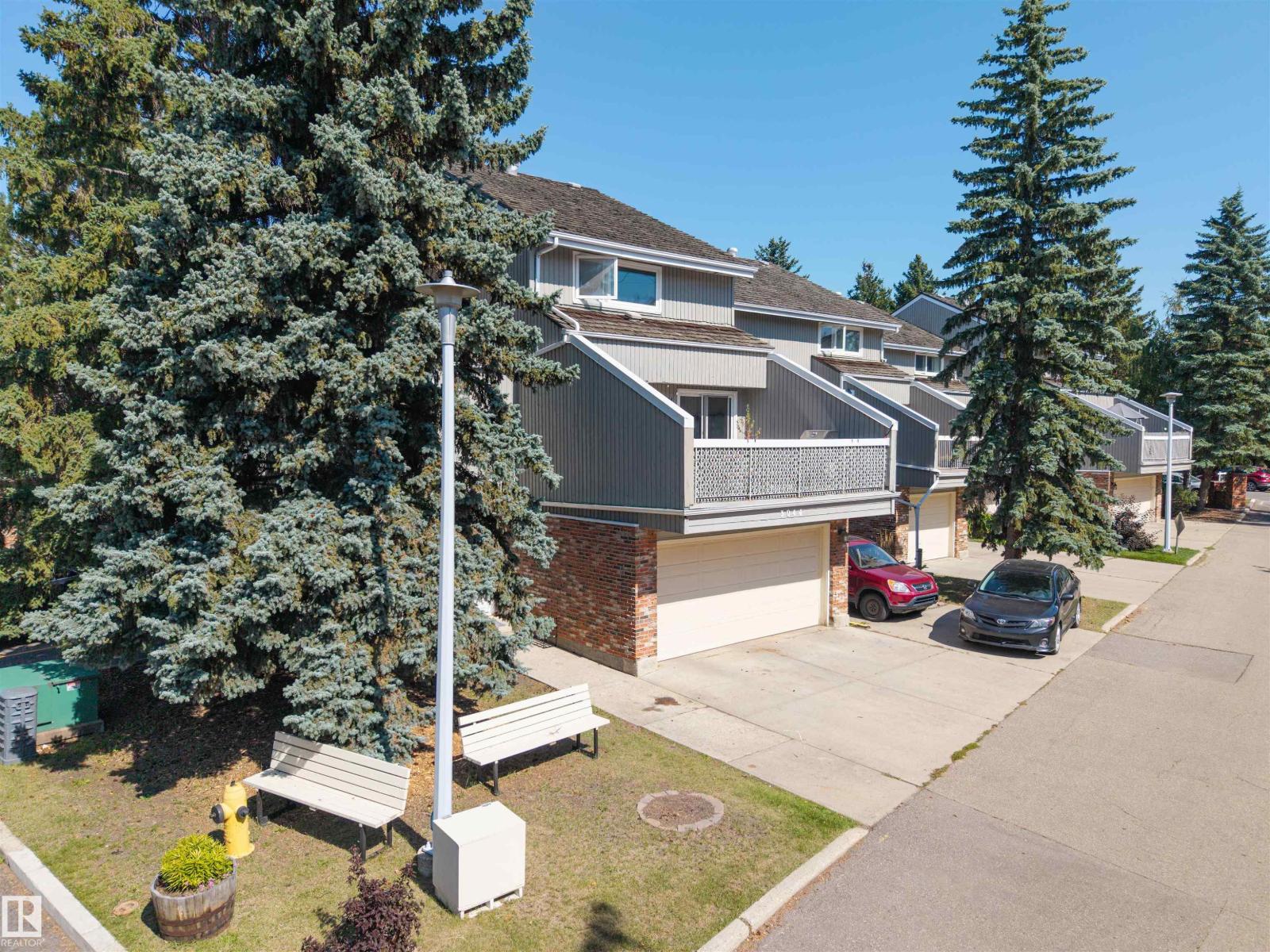 Photo 26 of 3044 108 St Nw, Edmonton AB