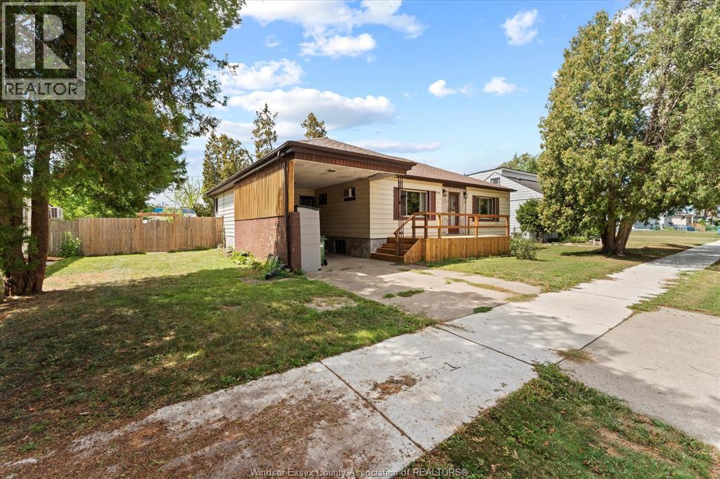 Photo 11 of 2609 Alexis Avenue, Windsor ON