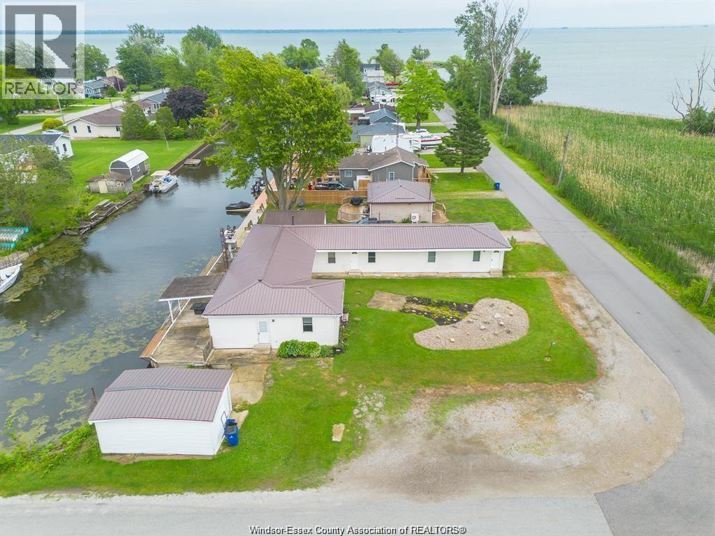 Photo 28 of 83 Brock Street, Chathamkent ON