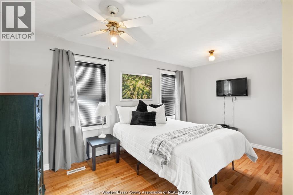 Photo 26 of 83 Brock Street, Chathamkent ON
