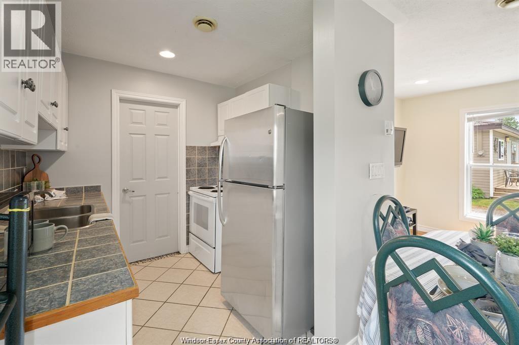 Photo 40 of 83 Brock Street, Chathamkent ON