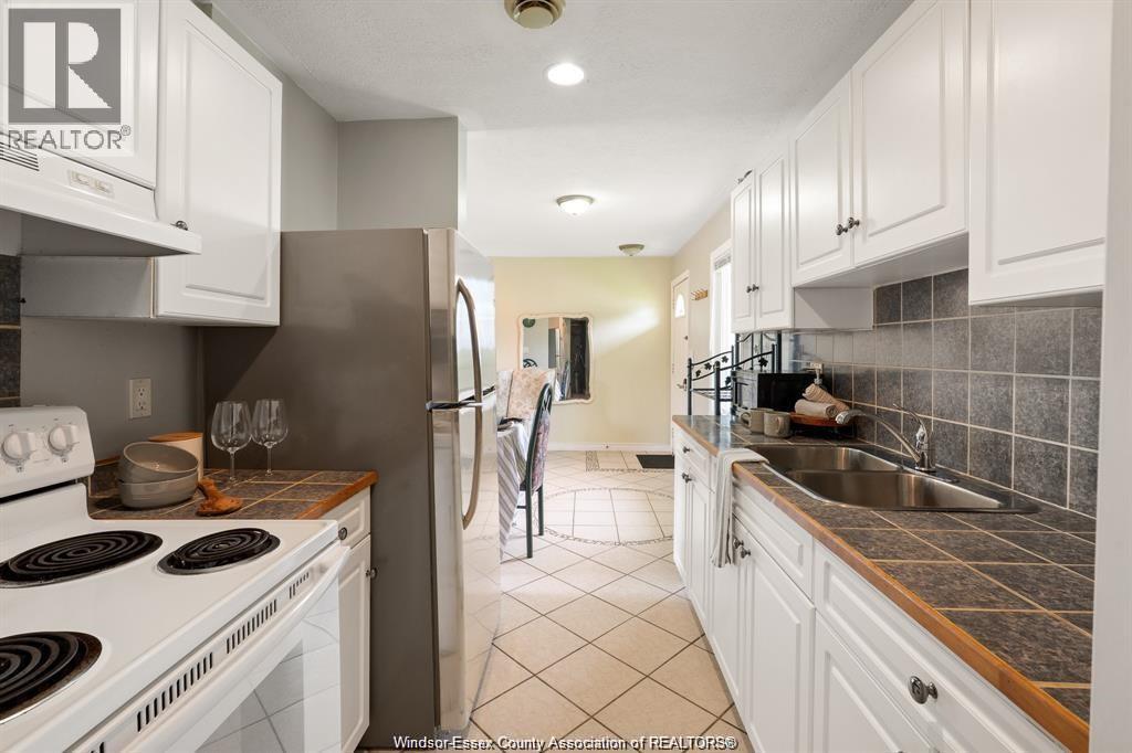 Photo 5 of 83 Brock Street, Chathamkent ON