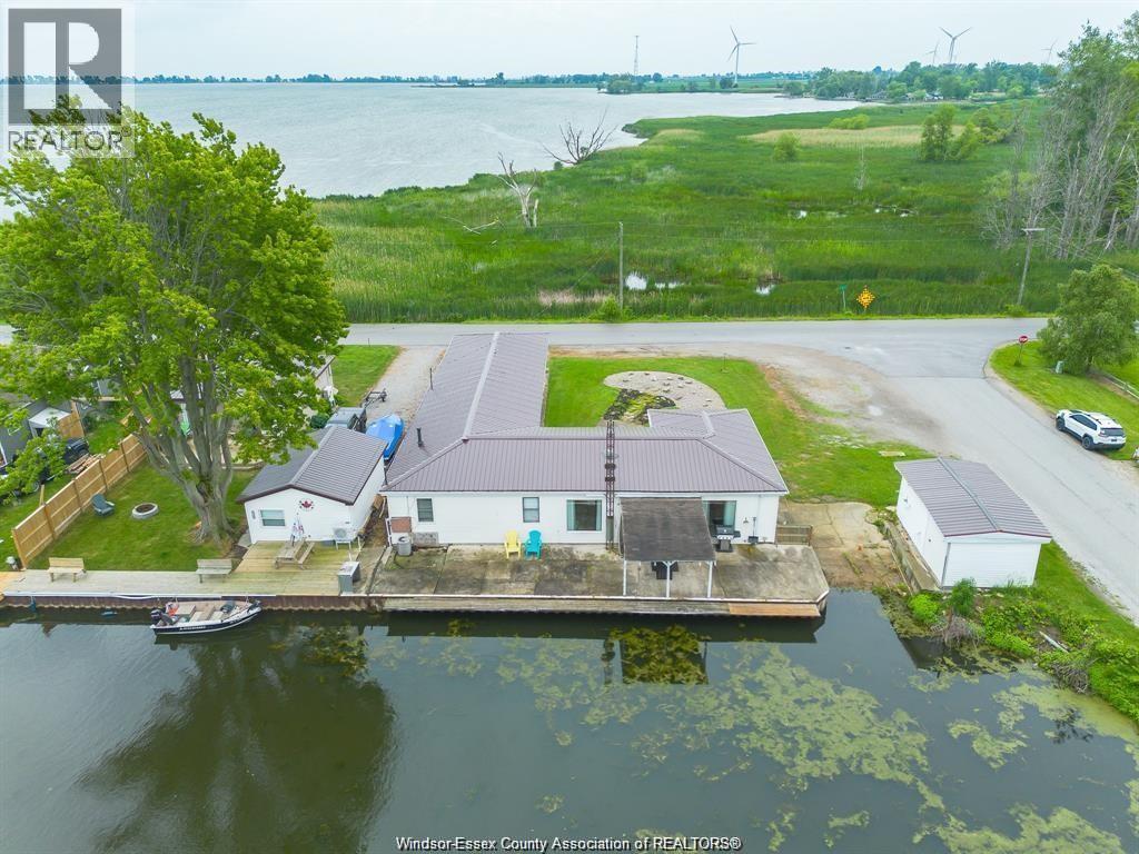 Photo 34 of 83 Brock Street, Chathamkent ON