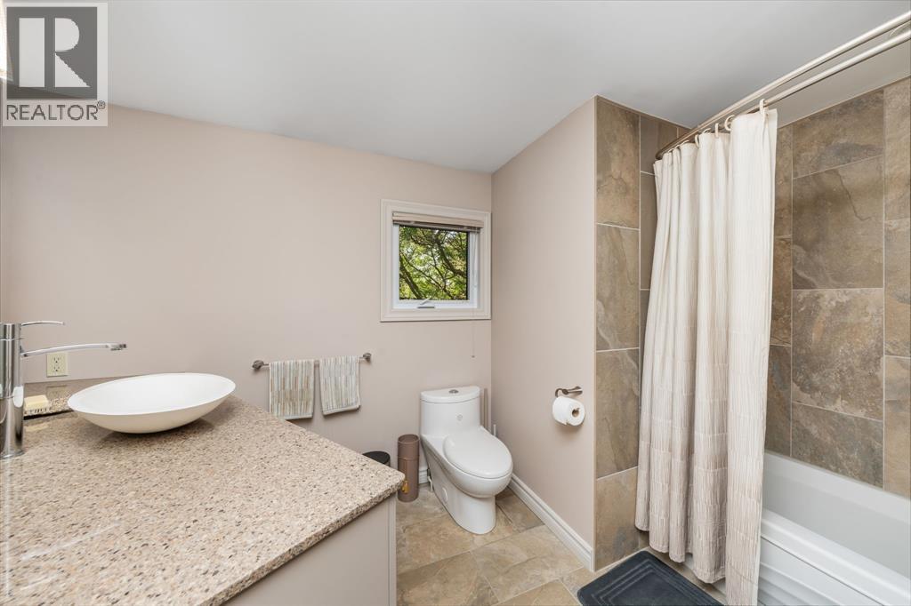 Photo 10 of 291 Tawny Road, Sarnia ON