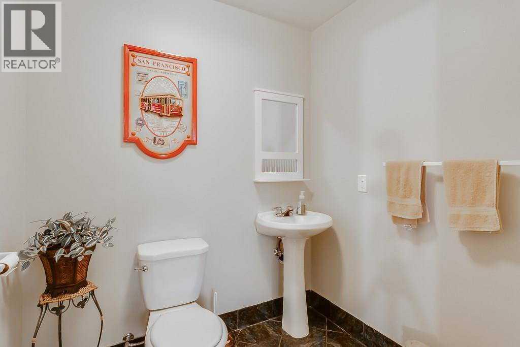 Photo 12 of 249 West Lakeview Place, Chestermere AB