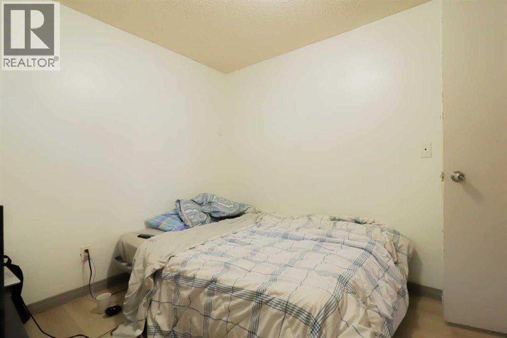 236 Pinetree Road NE, Calgary, Alberta