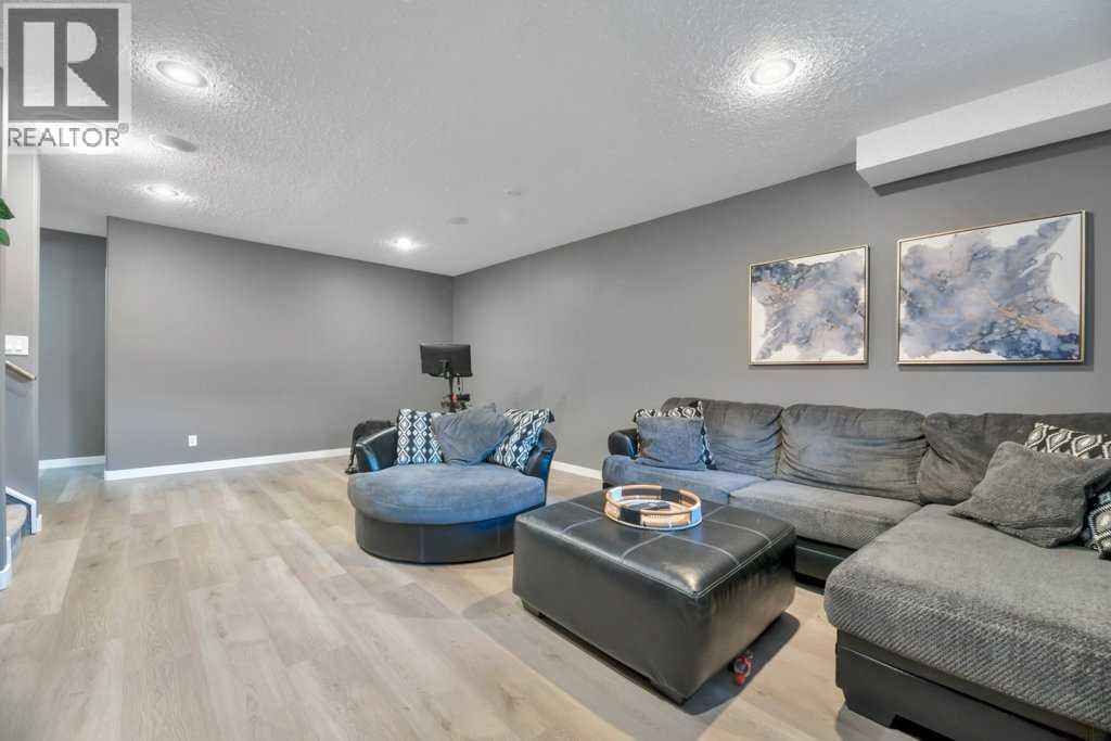 Photo 5 of 164 Camden Court, Strathmore AB