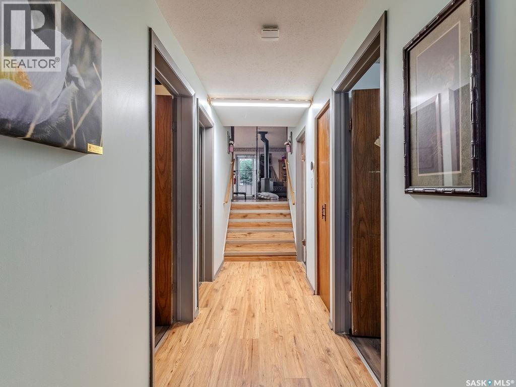 Photo 21 of 139 Railway Avenue E, Vanscoy SK