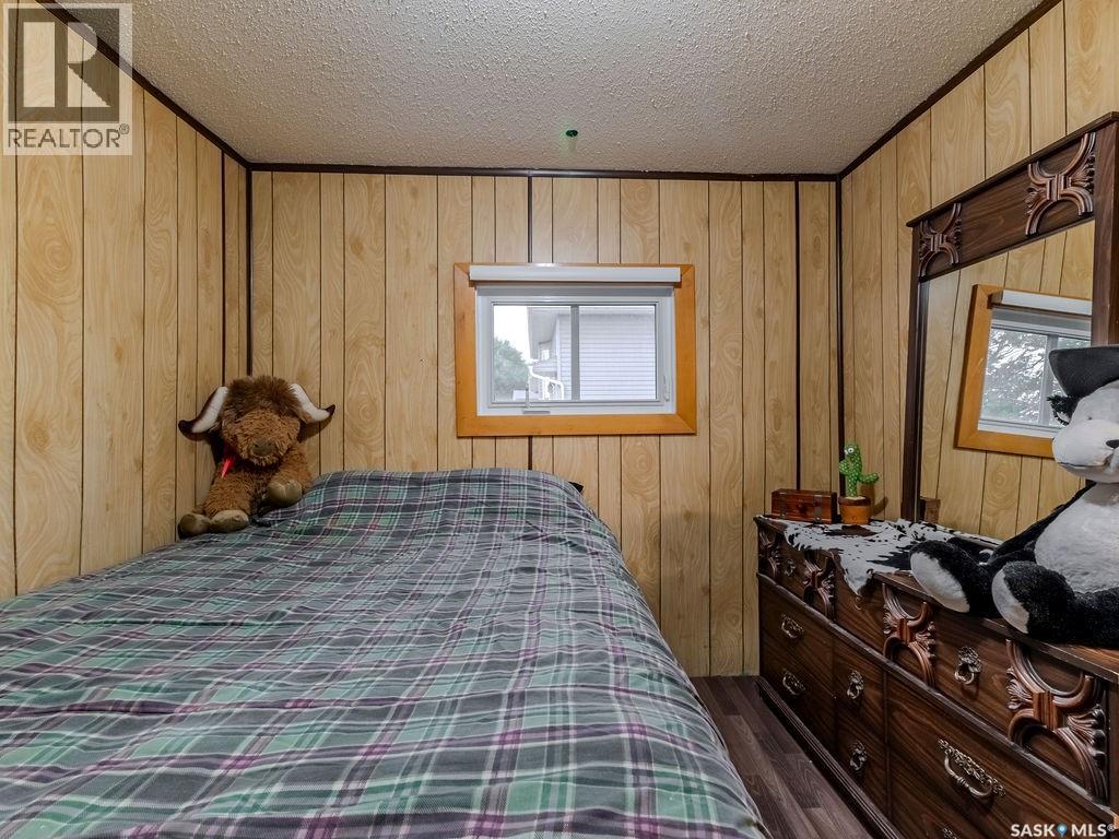 Photo 28 of 139 Railway Avenue E, Vanscoy SK