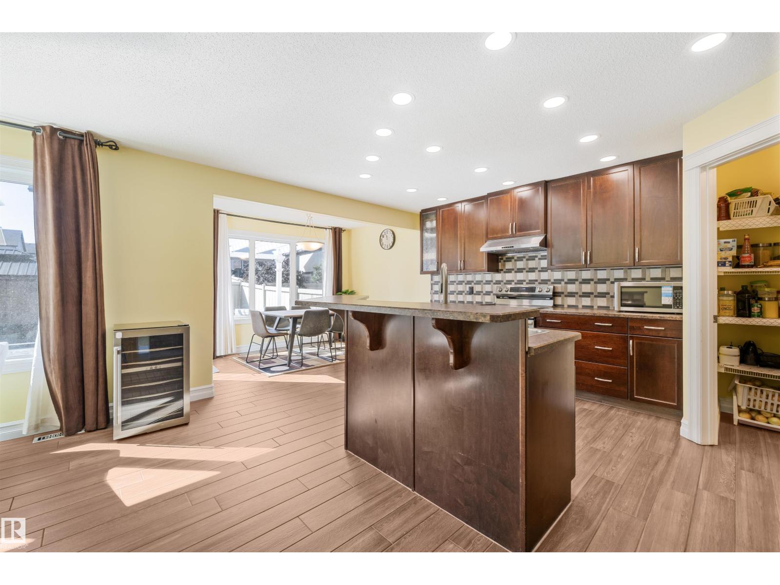 Photo 24 of 6123 11 Av Sw, Edmonton AB