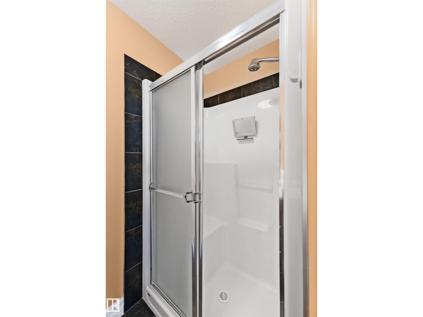Photo 11 of 6123 11 Av Sw, Edmonton AB