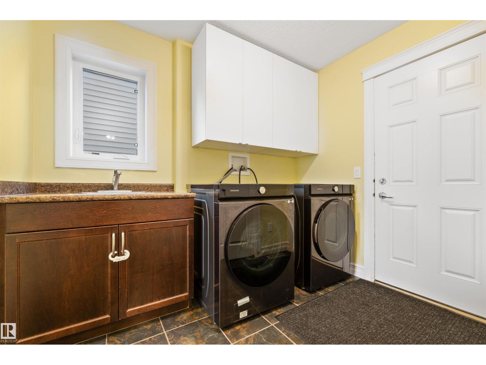 Photo 21 of 6123 11 Av Sw, Edmonton AB