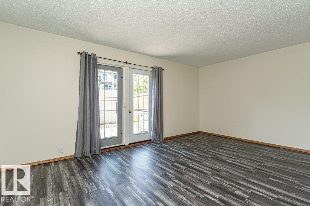 Photo 14 of 3299 139 Av Nw, Edmonton AB