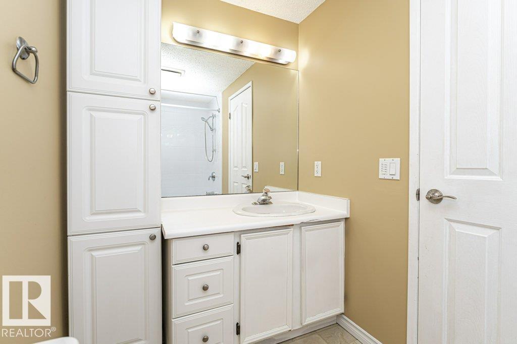 Photo 40 of 3299 139 Av Nw, Edmonton AB