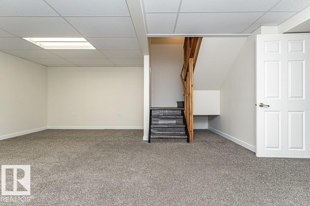 Photo 7 of 3299 139 Av Nw, Edmonton AB
