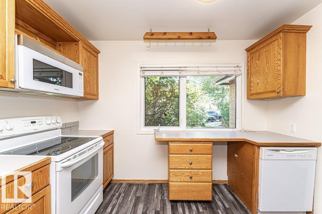 Photo 39 of 3299 139 Av Nw, Edmonton AB