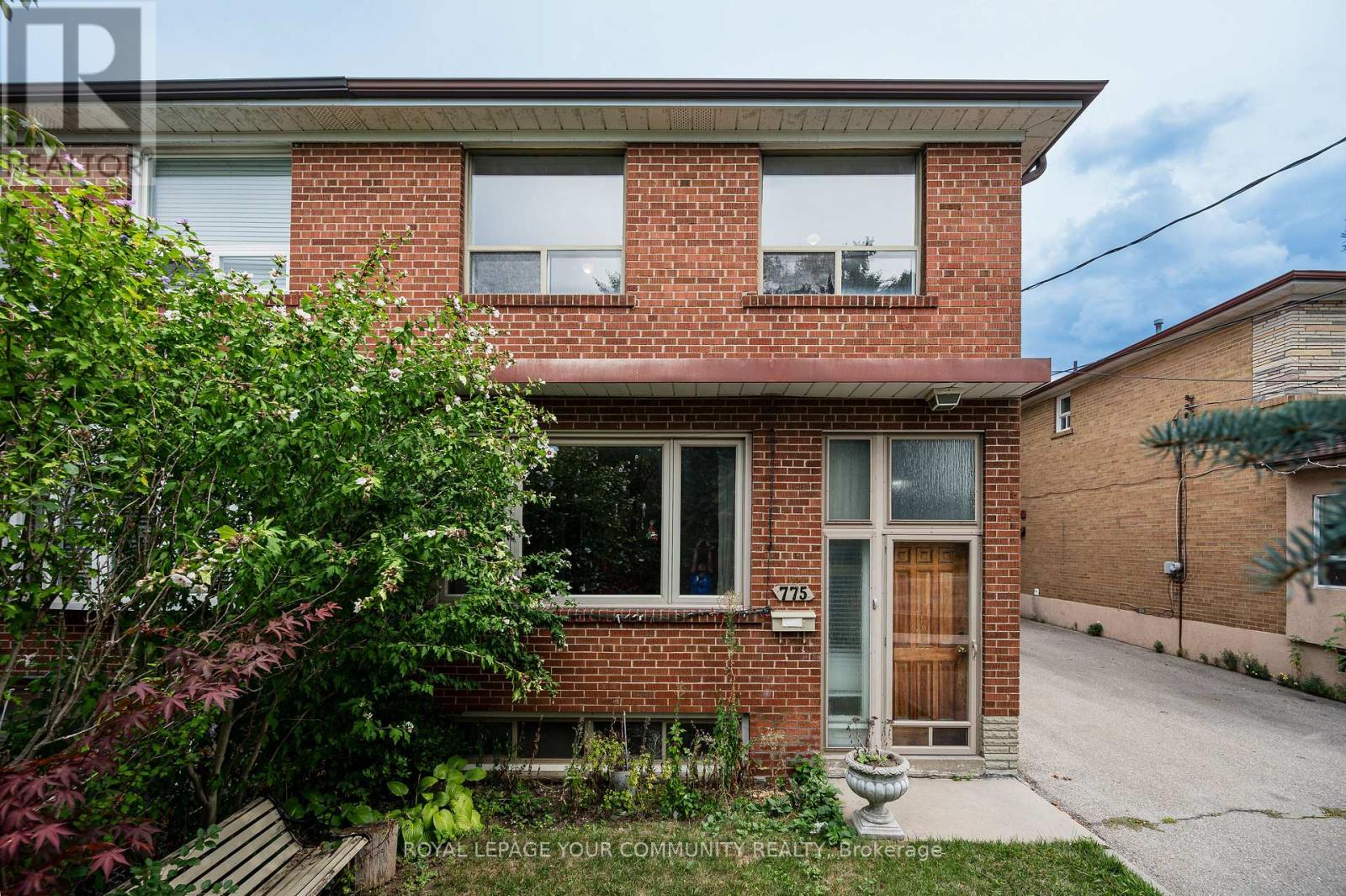 Photo 8 of 775 Wilson Heights Boulevard, Toronto ON