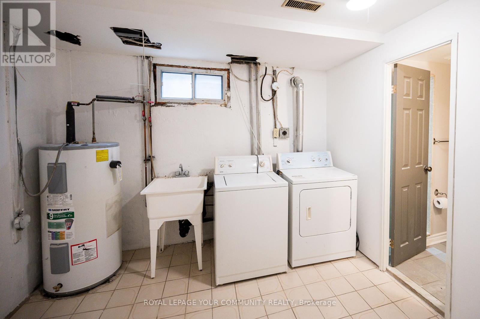 Photo 13 of 775 Wilson Heights Boulevard, Toronto ON