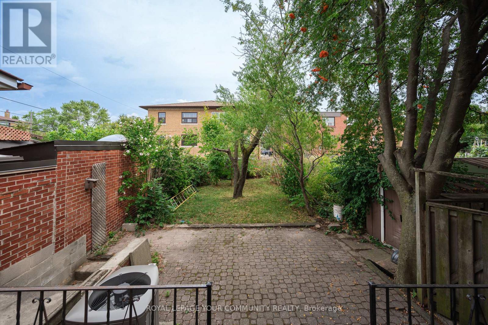 Photo 17 of 775 Wilson Heights Boulevard, Toronto ON