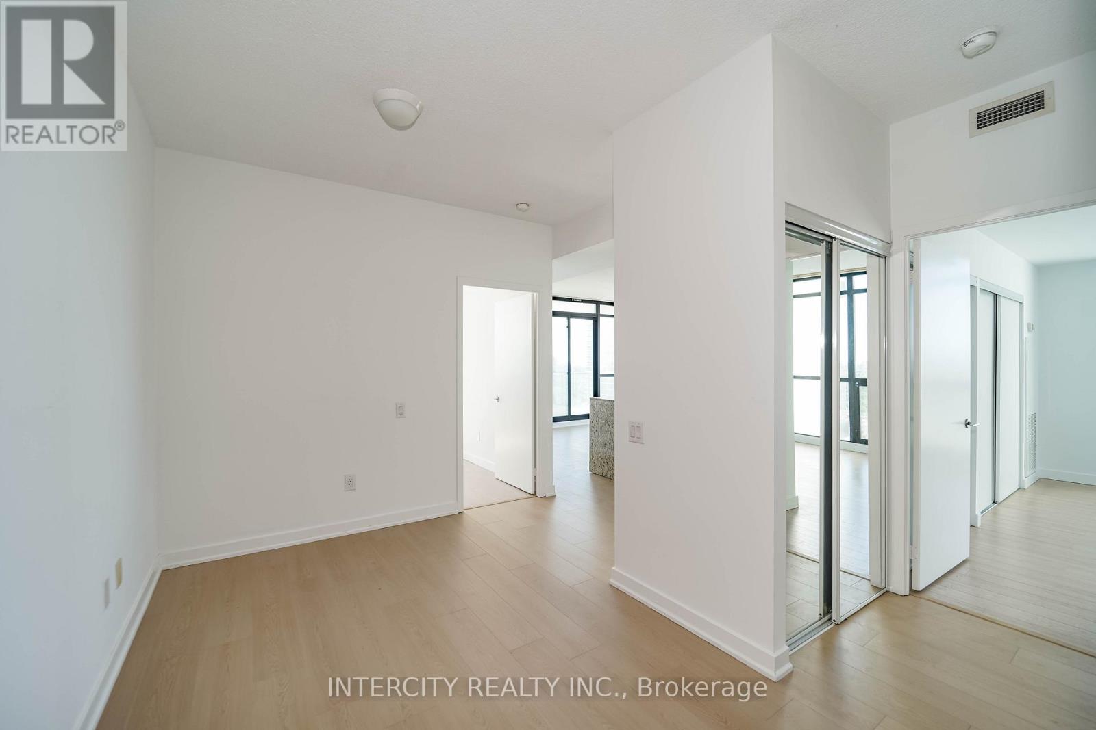 Photo 1 of 3002 29 Singer Court, Toronto ON