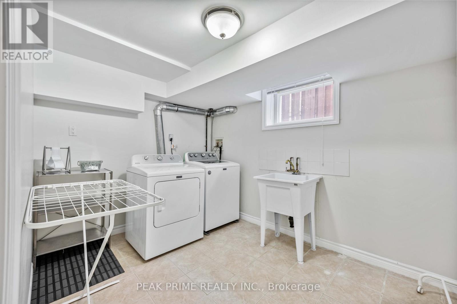 Photo 14 of Bsmt 211 Glendora Avenue, Toronto ON