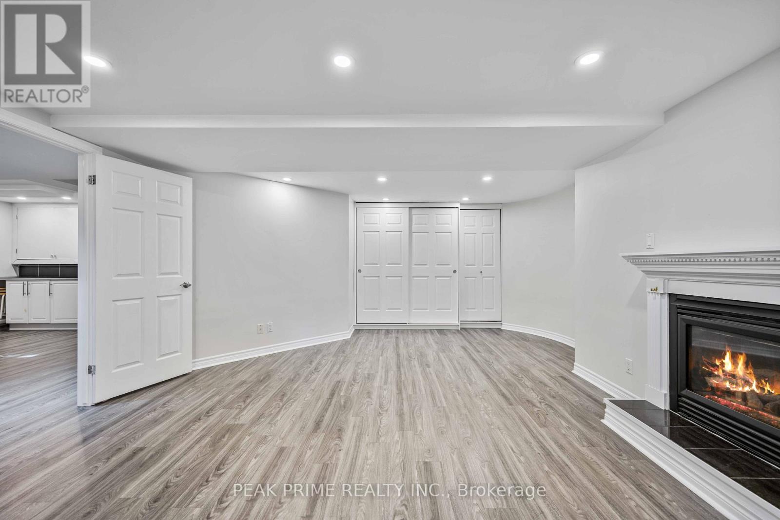 Photo 26 of Bsmt 211 Glendora Avenue, Toronto ON