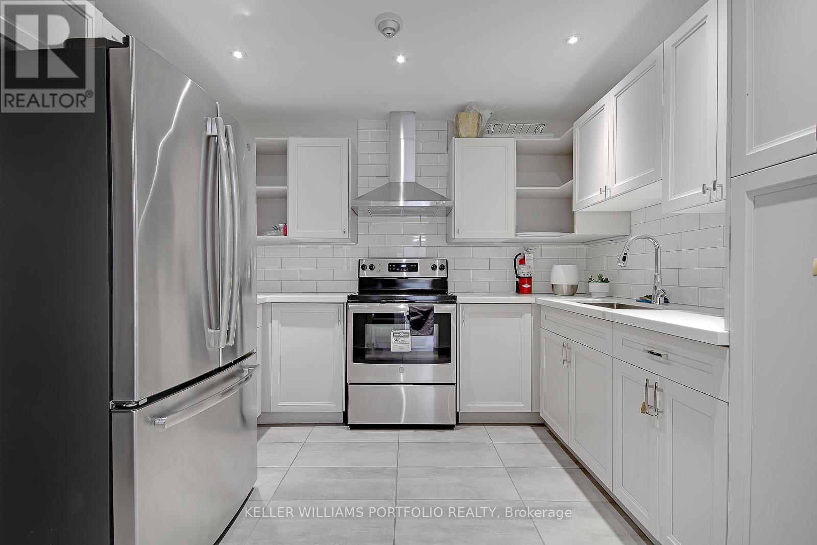 Photo 32 of 702 100 Antibes Drive, Toronto ON