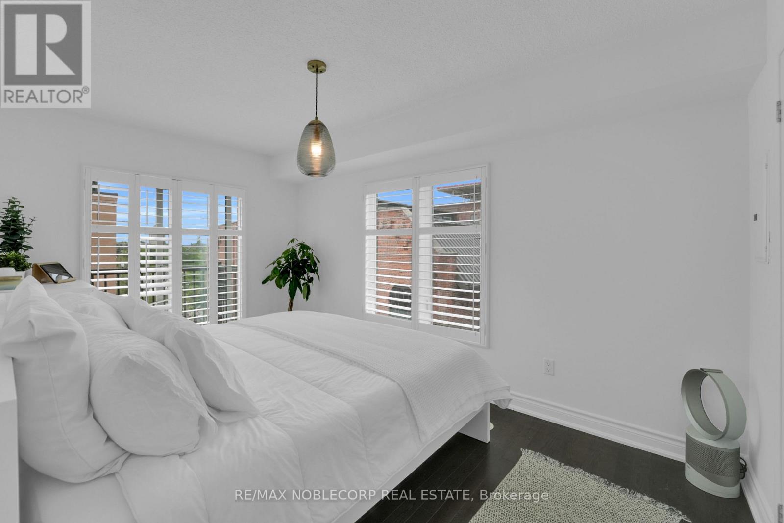 Photo 29 of 239 13 Foundry Avenue, Toronto ON