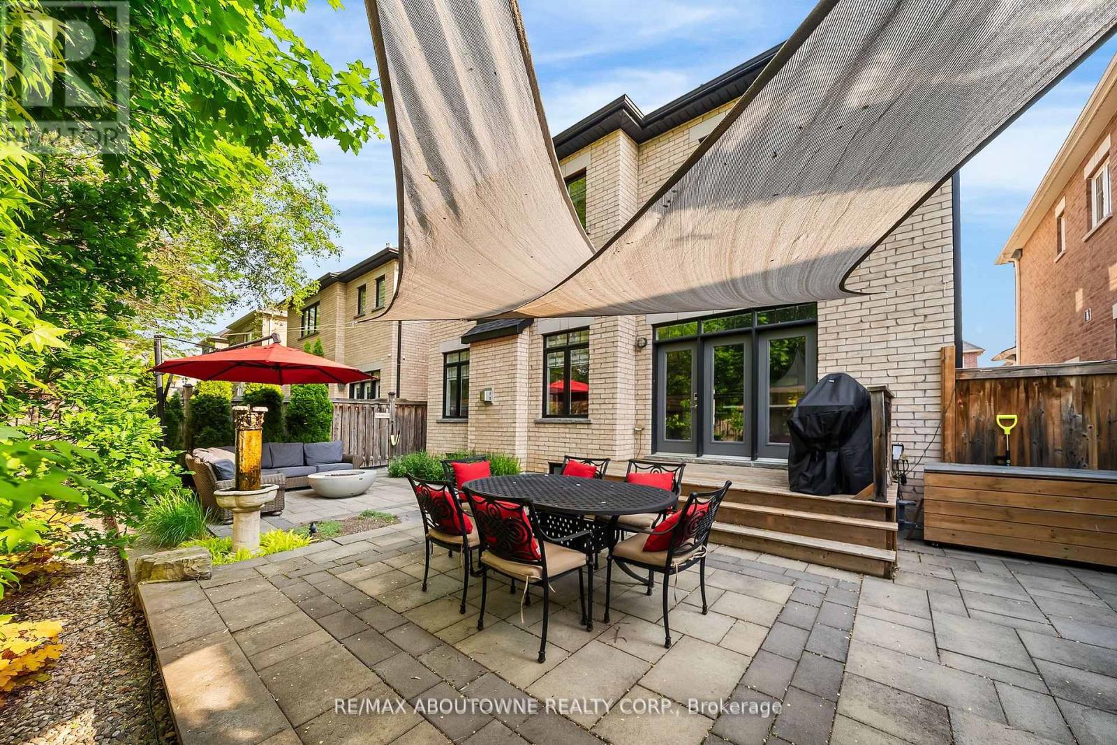 Photo 24 of 114 Waterview Common, Oakville ON