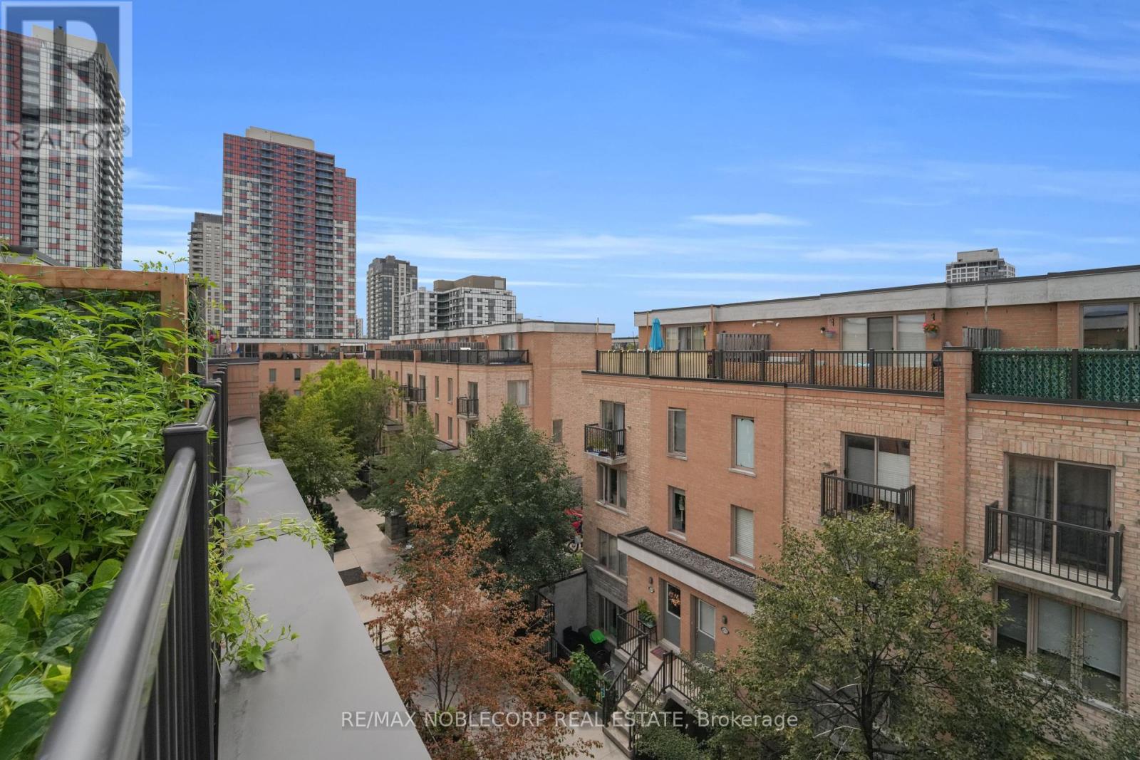 Photo 49 of 239 13 Foundry Avenue, Toronto ON