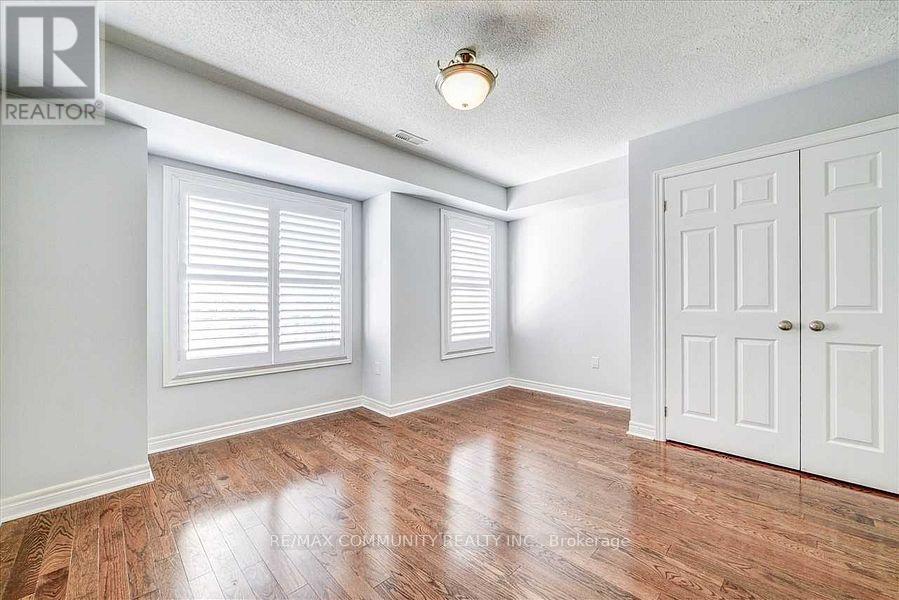Photo 25 of 52 Zezel Way, Toronto ON