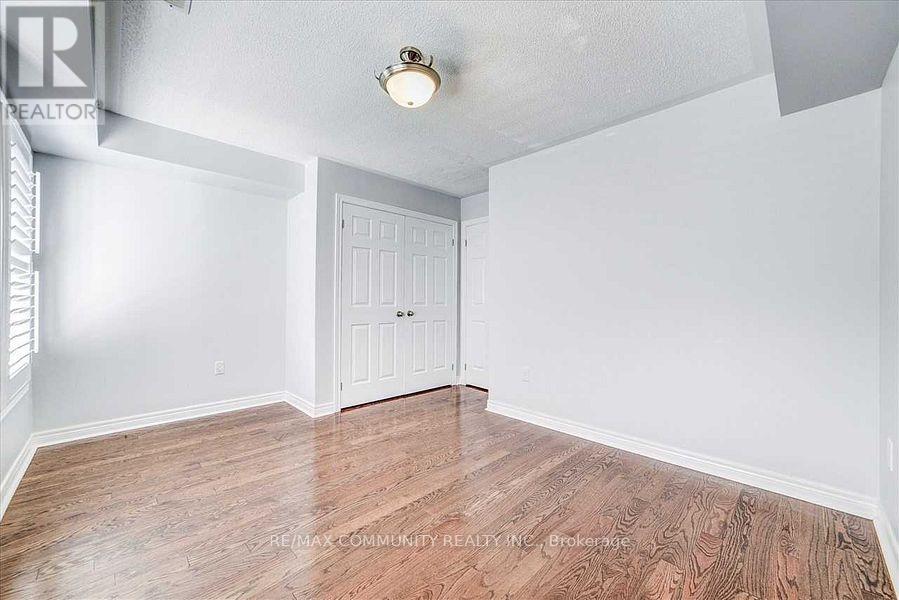 Photo 14 of 52 Zezel Way, Toronto ON