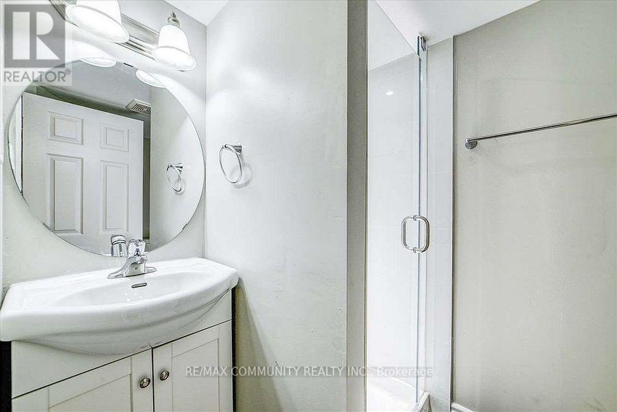 Photo 27 of 52 Zezel Way, Toronto ON
